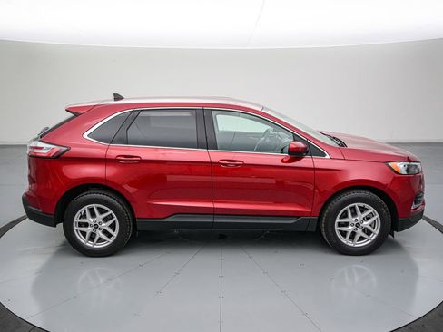 Certified 2024 Ford Edge SEL w/ Convenience Package image 3