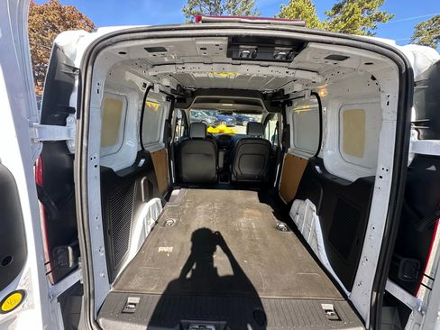 Used 2018 Ford Transit Connect XL image 13