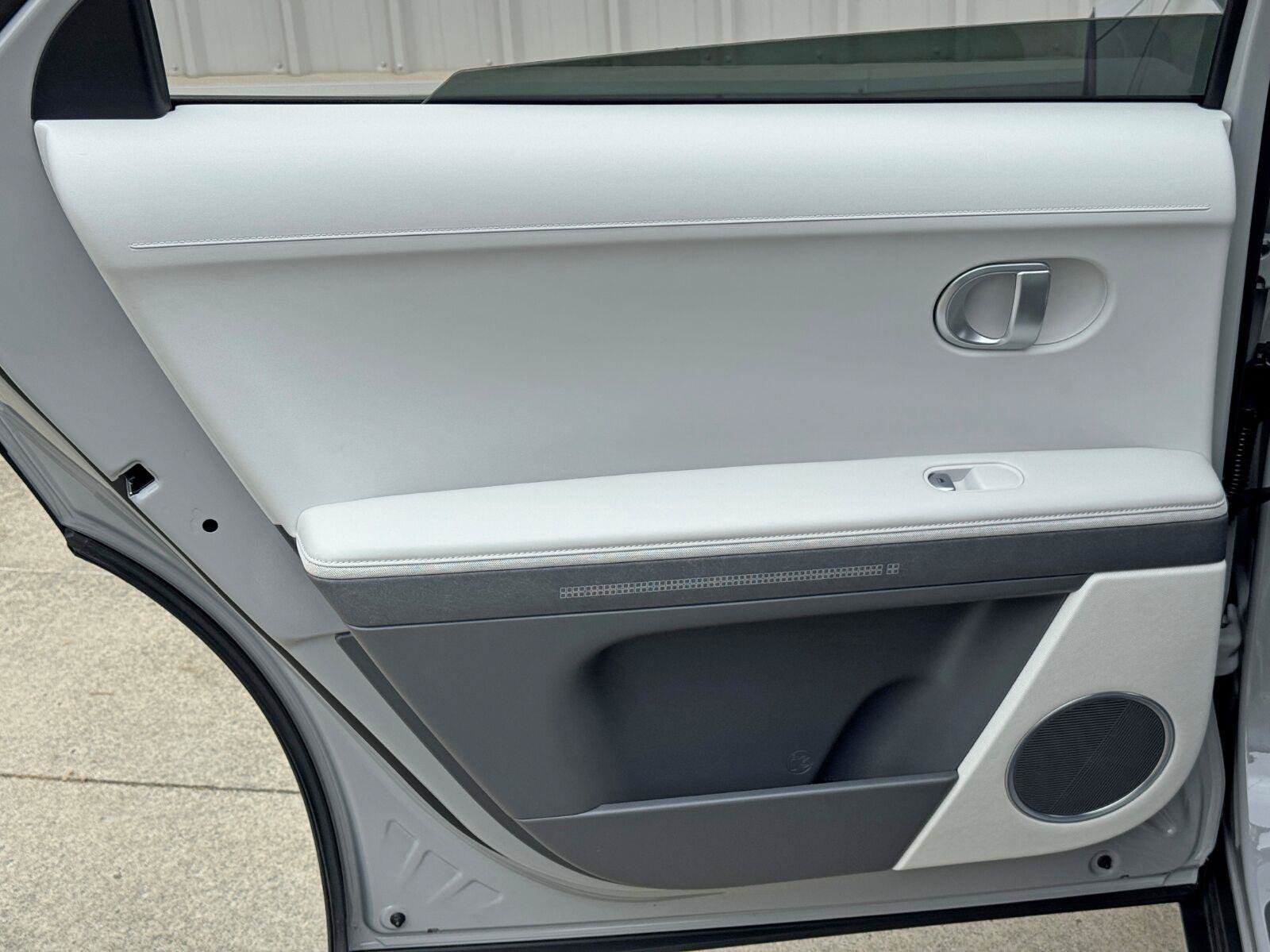 Used 2023 Hyundai Ioniq 5 SEL RWD image 41