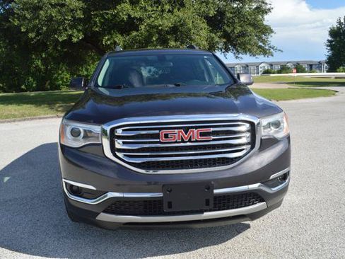 Used 2017 GMC Acadia SLE w/ Driver Alert Package I FWD image 10