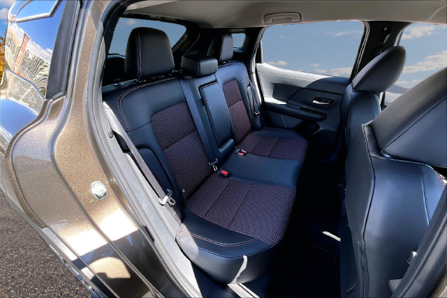 New 2027 Nissan Kicks SR FWD image 6