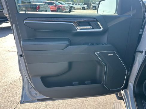 Used 2024 GMC Sierra 1500 Elevation w/ Elevation Premium Package AWD/4WD image 11