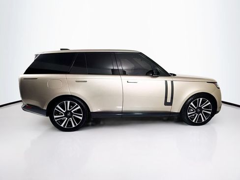 Used 2023 Land Rover Range Rover SE AWD/4WD image 4