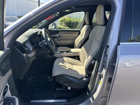 Certified 2026 Volvo XC90 B5 Plus image 17