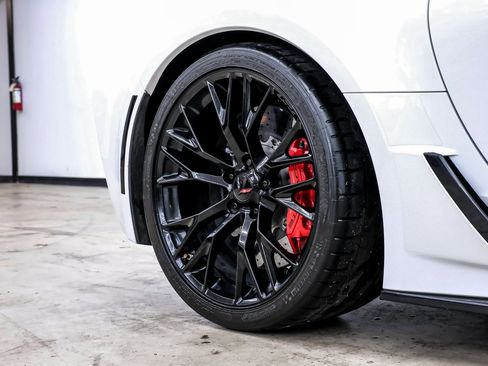 Used 2017 Chevrolet Corvette Z06 image 46
