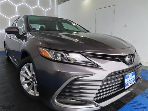 Used 2023 Toyota Camry LE FWD image 2