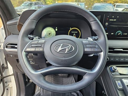 Certified 2025 Hyundai Palisade Calligraphy image 24