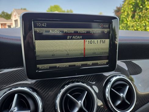 Used 2015 Mercedes-Benz GLA 45 AMG 4MATIC image 34