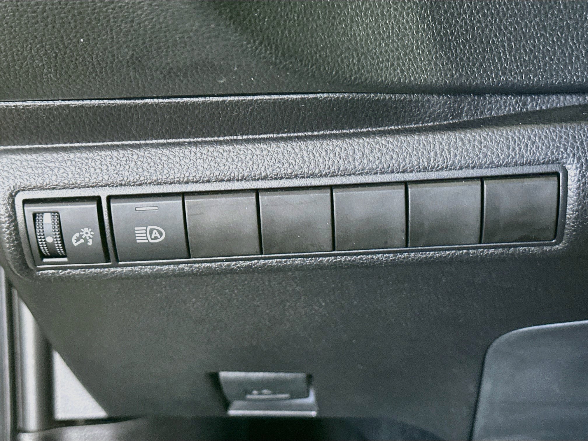 Used 2026 Toyota Corolla LE FWD image 17