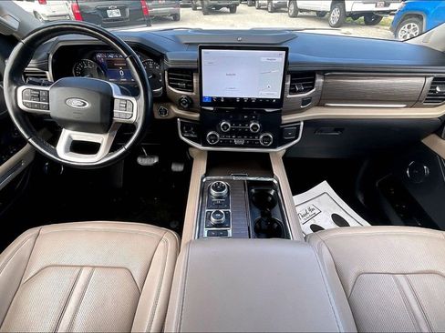 Used 2022 Ford Expedition Max Limited image 15