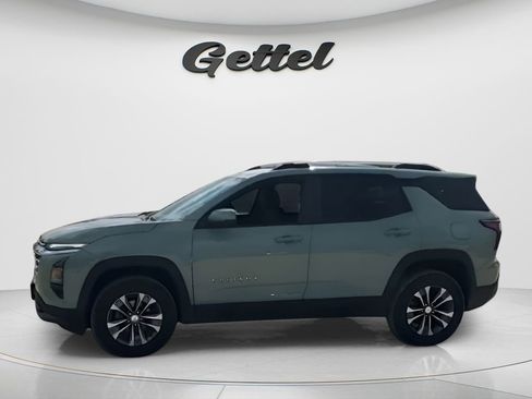 Used 2025 Chevrolet Equinox LT w/ Convenience Package II image 4