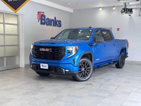 Certified 2022 GMC Sierra 1500 Elevation image 2