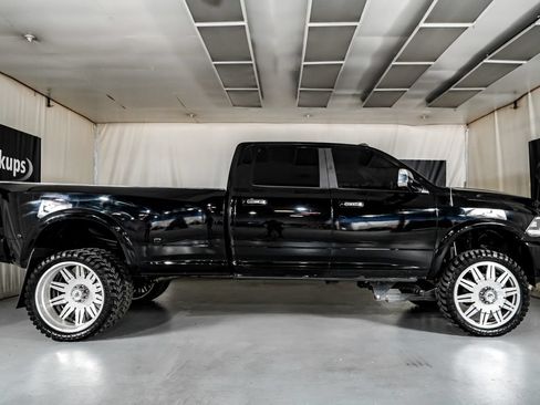 Used 2014 RAM 3500 Laramie w/ Convenience Group AWD/4WD image 5