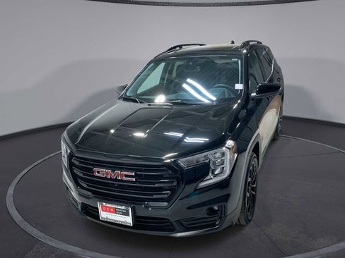 Used 2022 GMC Terrain SLT w/ Infotainment Package II image 1