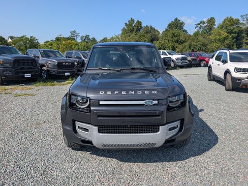 Used 2025 Land Rover Defender 110 S AWD/4WD image 8