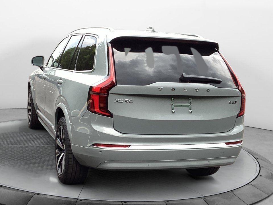Used 2026 Volvo XC90 B6 Core AWD/4WD image 5
