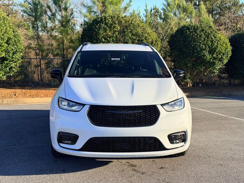 New 2026 Chrysler Pacifica Select w/ S Appearance Package FWD image 2