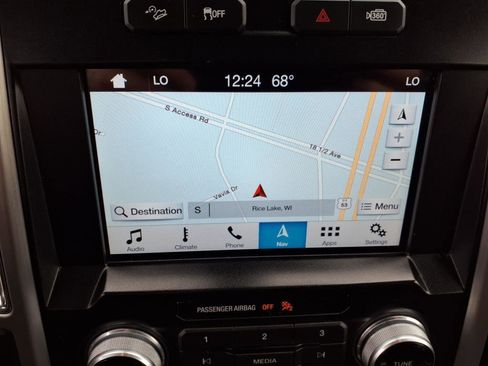 Used 2016 Ford F150 Platinum w/ Equipment Group 701A Luxury image 18