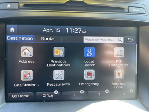 Used 2017 Hyundai Santa Fe Limited image 22