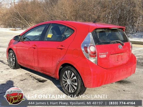 Used 2013 Toyota Prius C Two image 3