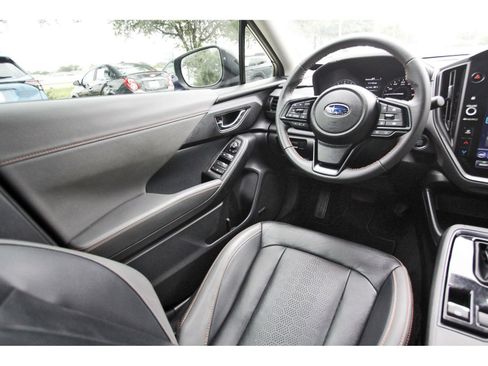 Certified 2024 Subaru Crosstrek 2.5i Limited w/ Crosstrek Mirror Package AWD/4WD image 8