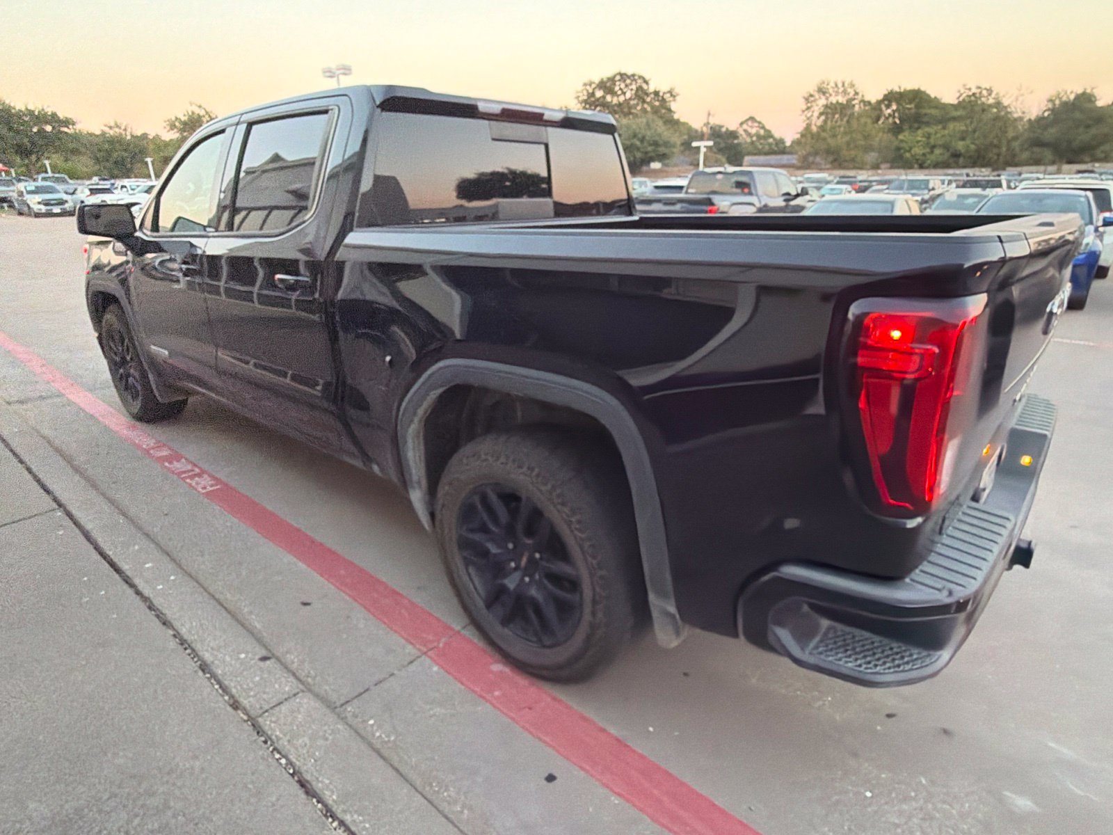 Used 2021 GMC Sierra 1500 Elevation w/ Preferred Package RWD image 6