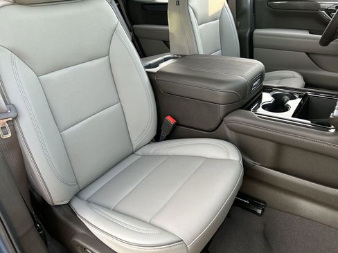 New 2026 GMC Yukon Elevation image 28