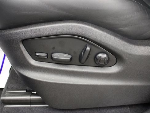 Used 2026 Porsche Cayenne GTS AWD/4WD image 26