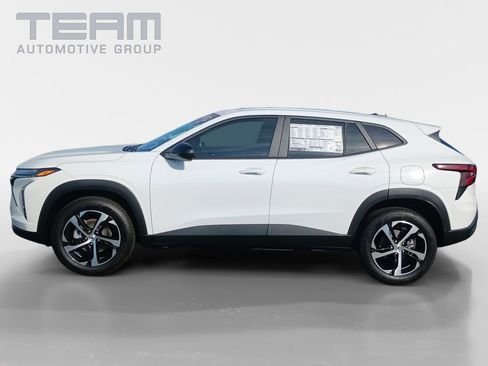 New 2026 Chevrolet Trax RS image 4