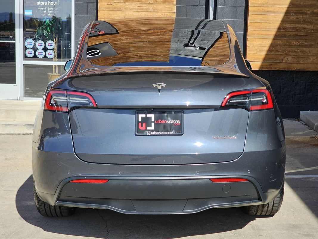 Used 2022 Tesla Model Y Performance AWD/4WD image 13