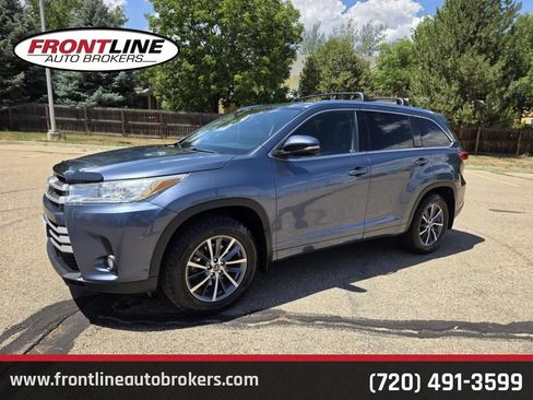 Used 2018 Toyota Highlander XLE AWD/4WD image 1