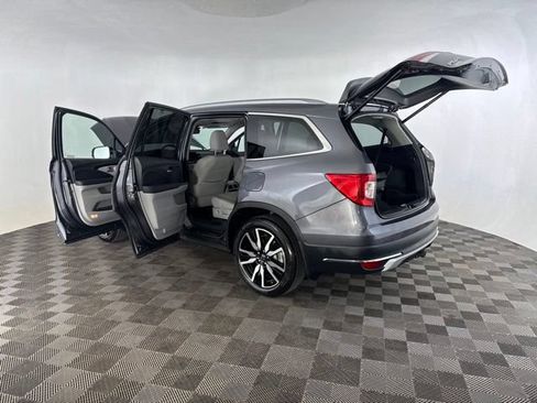 Used 2020 Honda Pilot Touring image 20