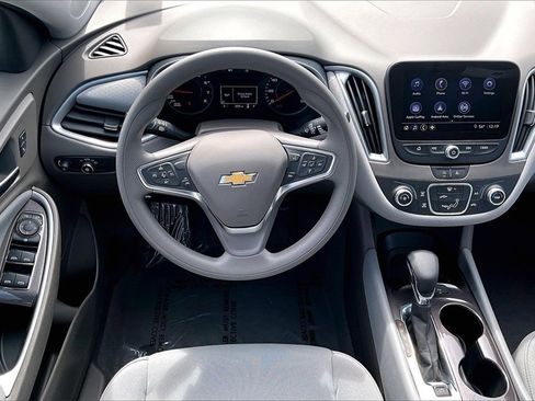 Used 2024 Chevrolet Malibu LS image 8