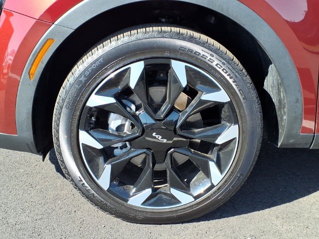 Certified 2025 Kia Sorento EX FWD image 10