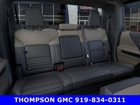 New 2026 GMC Hummer EV 4x4 Crew Cab image 17