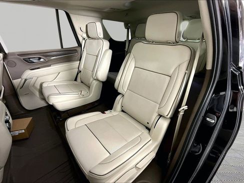 Certified 2024 GMC Yukon Denali w/ Denali Reserve Package AWD/4WD image 19