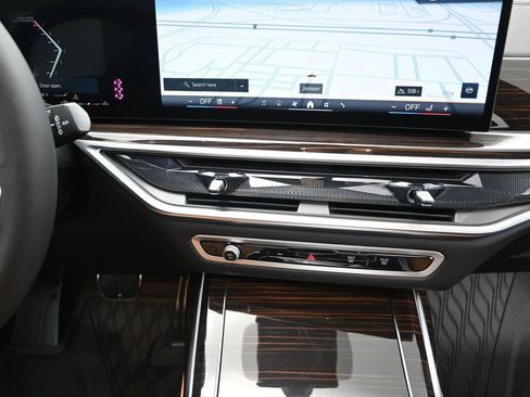 New 2026 BMW X7 xDrive40i w/ Executive Package image 29