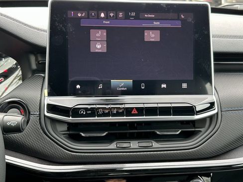 New 2026 Jeep Compass Latitude image 23