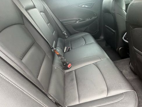 Used 2022 Chevrolet Malibu LT w/ Leather Package image 12