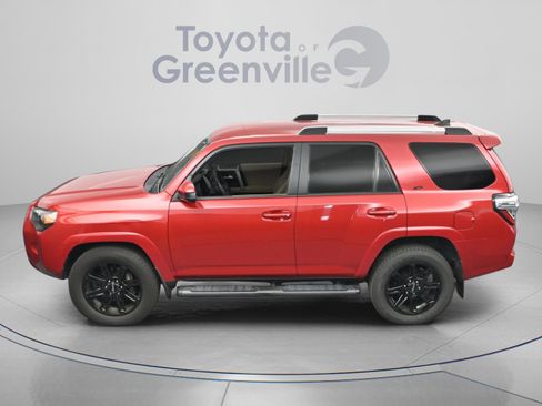 Used 2022 Toyota 4Runner SR5 RWD image 4