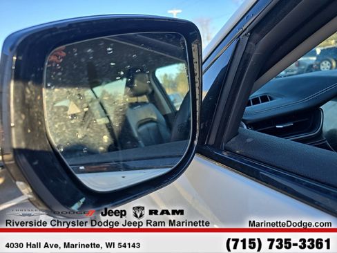 Used 2023 Jeep Grand Cherokee Limited w/ Luxury Tech Group II image 6