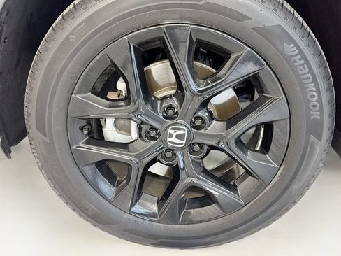 Certified 2024 Honda HR-V Sport image 30