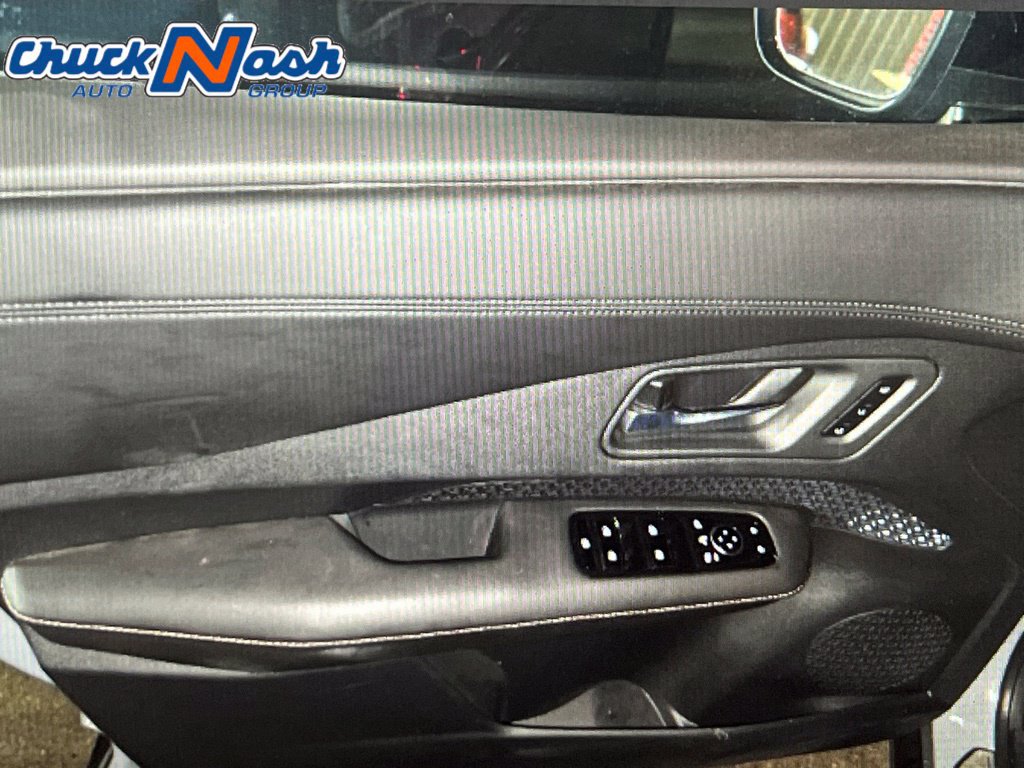 Used 2024 Nissan Ariya FWD image 11