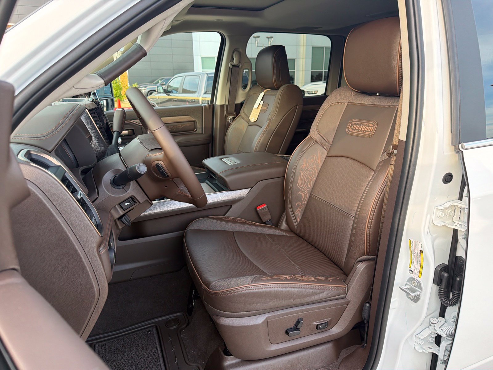 New 2027 RAM 2500 Limited AWD/4WD image 14