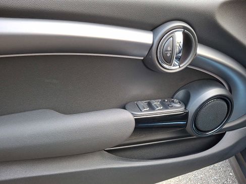 Used 2023 MINI Cooper S FWD image 9