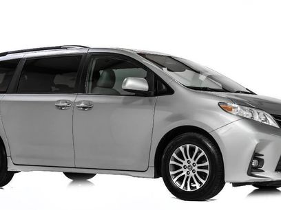 Used 2020 Toyota Sienna XLE Premium