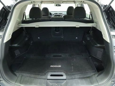 Used 2016 Nissan Rogue SV image 30