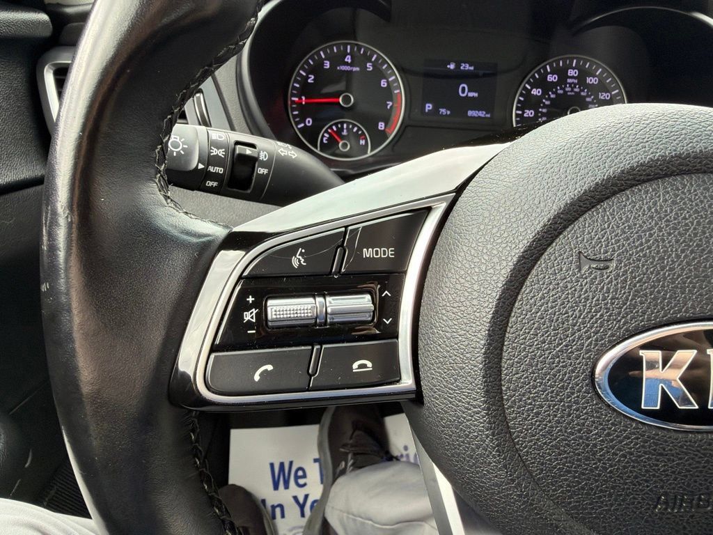 Used 2020 Kia Optima Premium FWD image 23