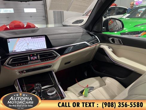 Used 2020 BMW X5 M50i AWD/4WD image 30
