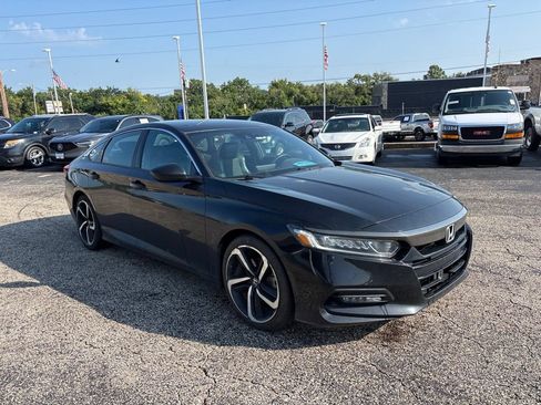 Used 2018 Honda Accord Sport image 1
